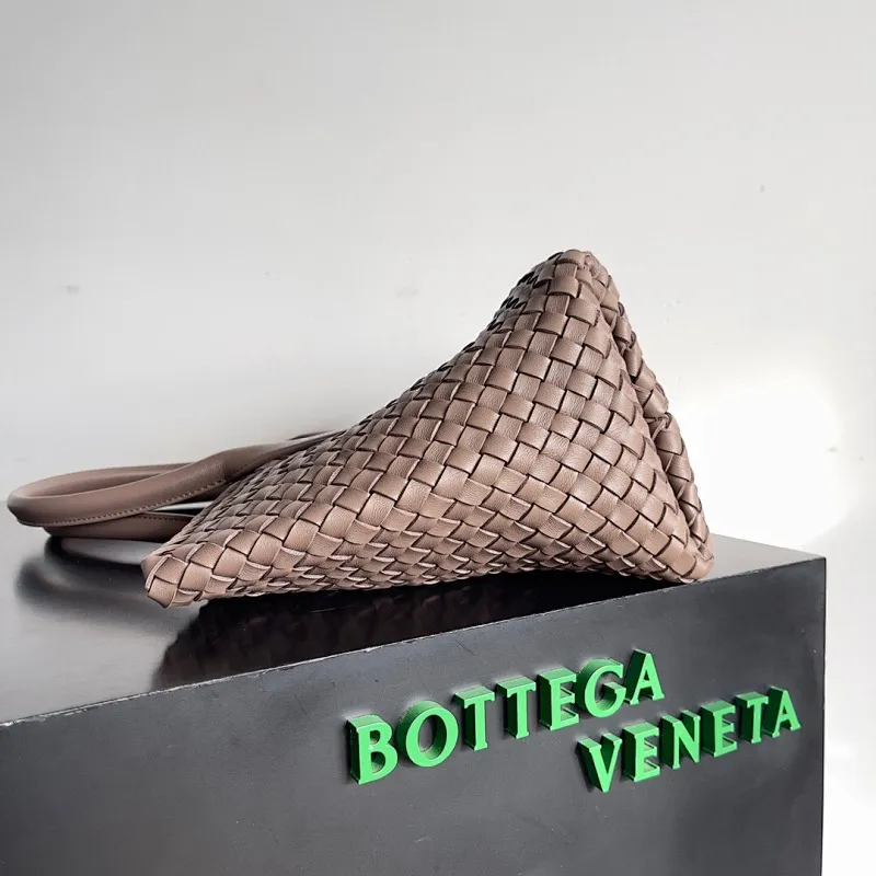 All categories 💚 Authentic bags 💚 BV 2025 new BV handbags
